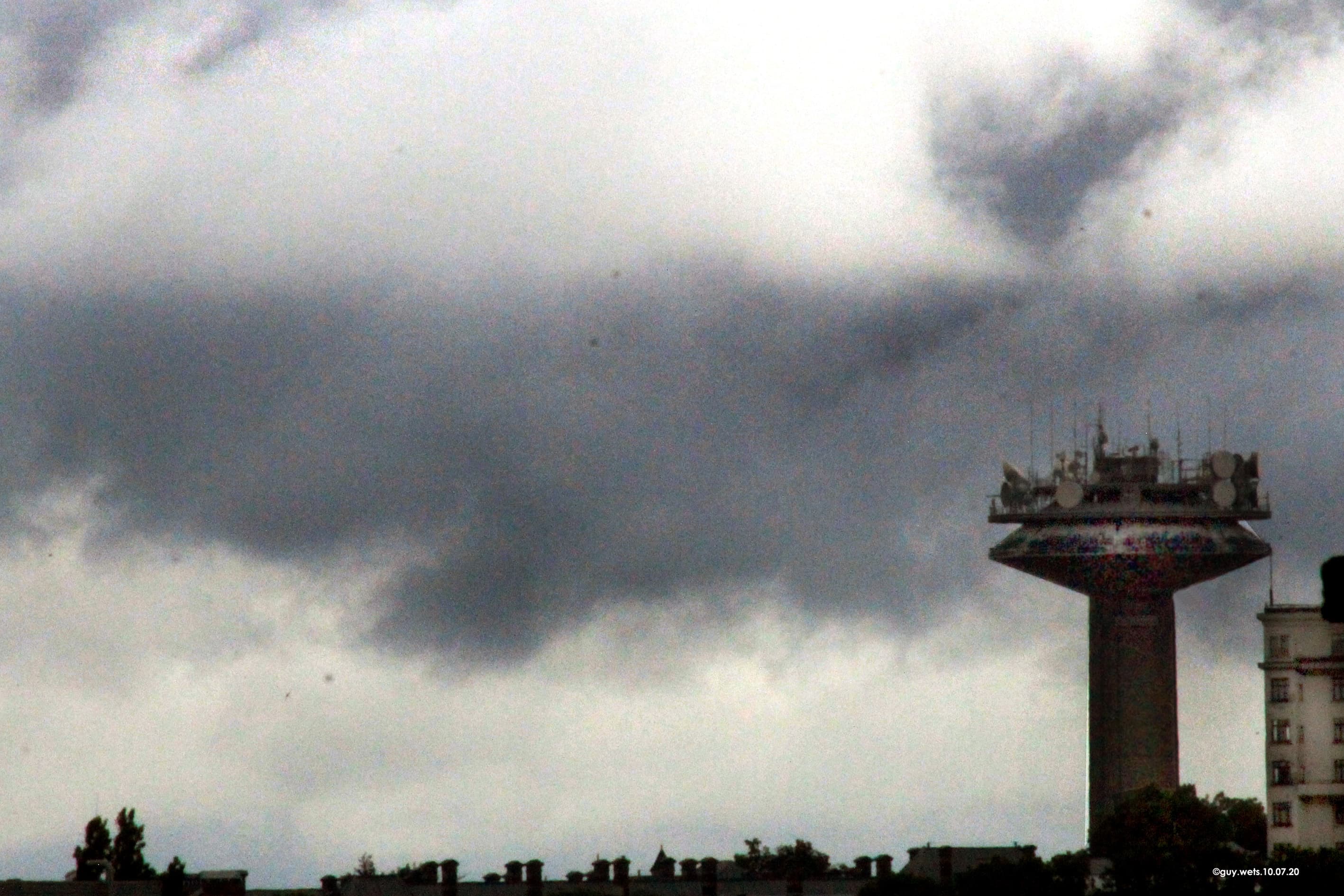 ciel bas menaçant