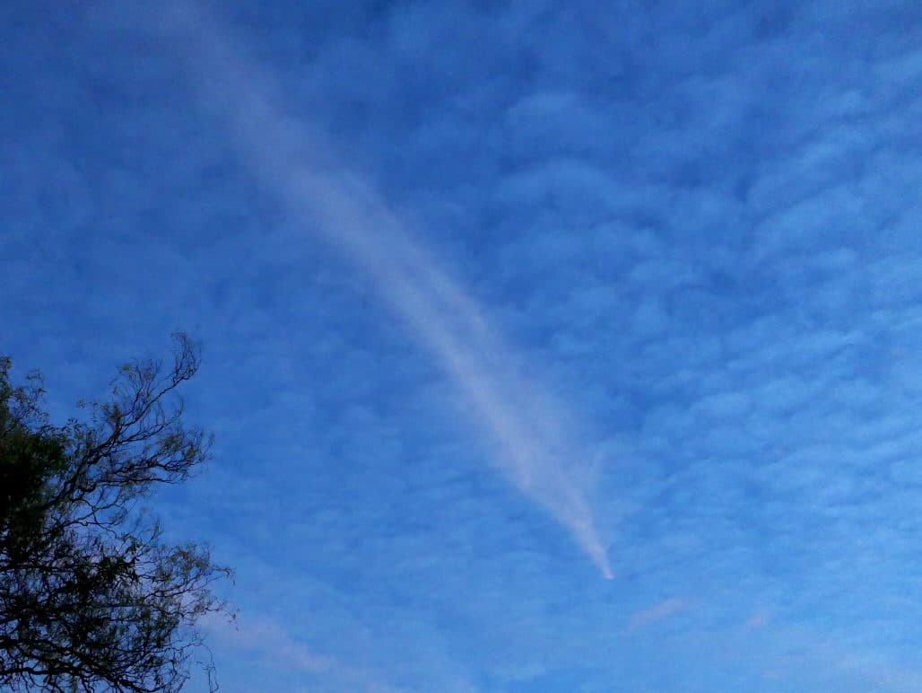 Le jeu des nuages dans le crépuscule