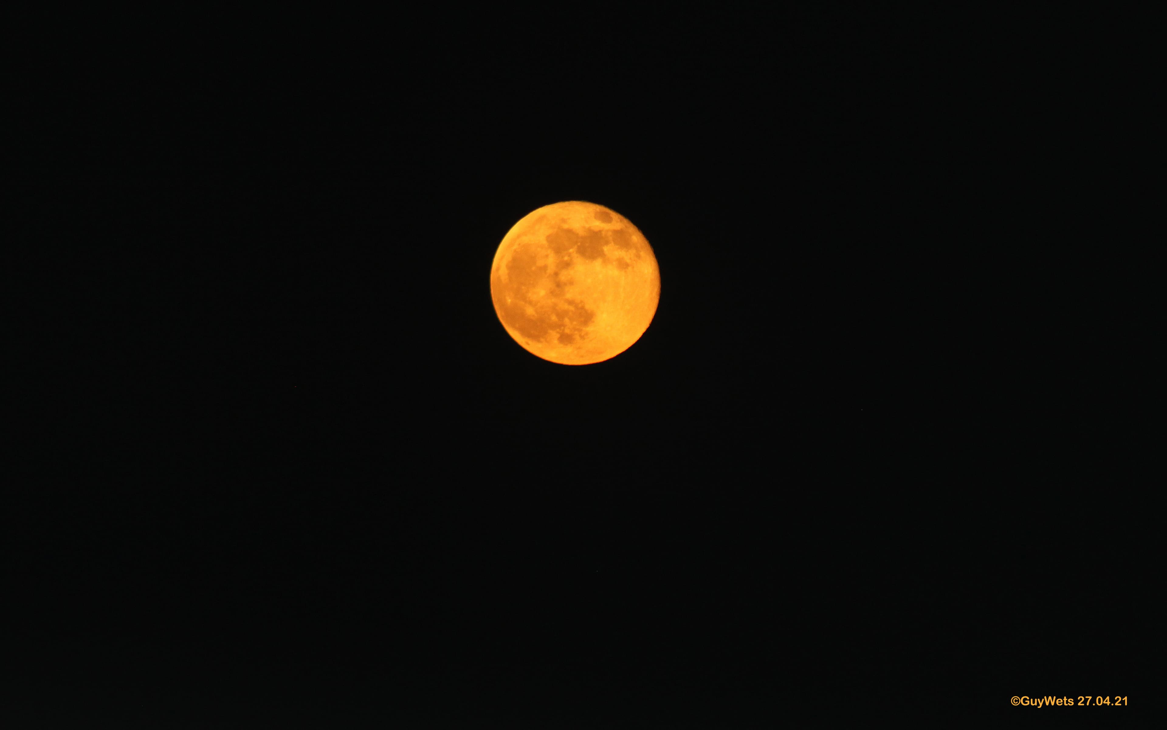 Lune rousse