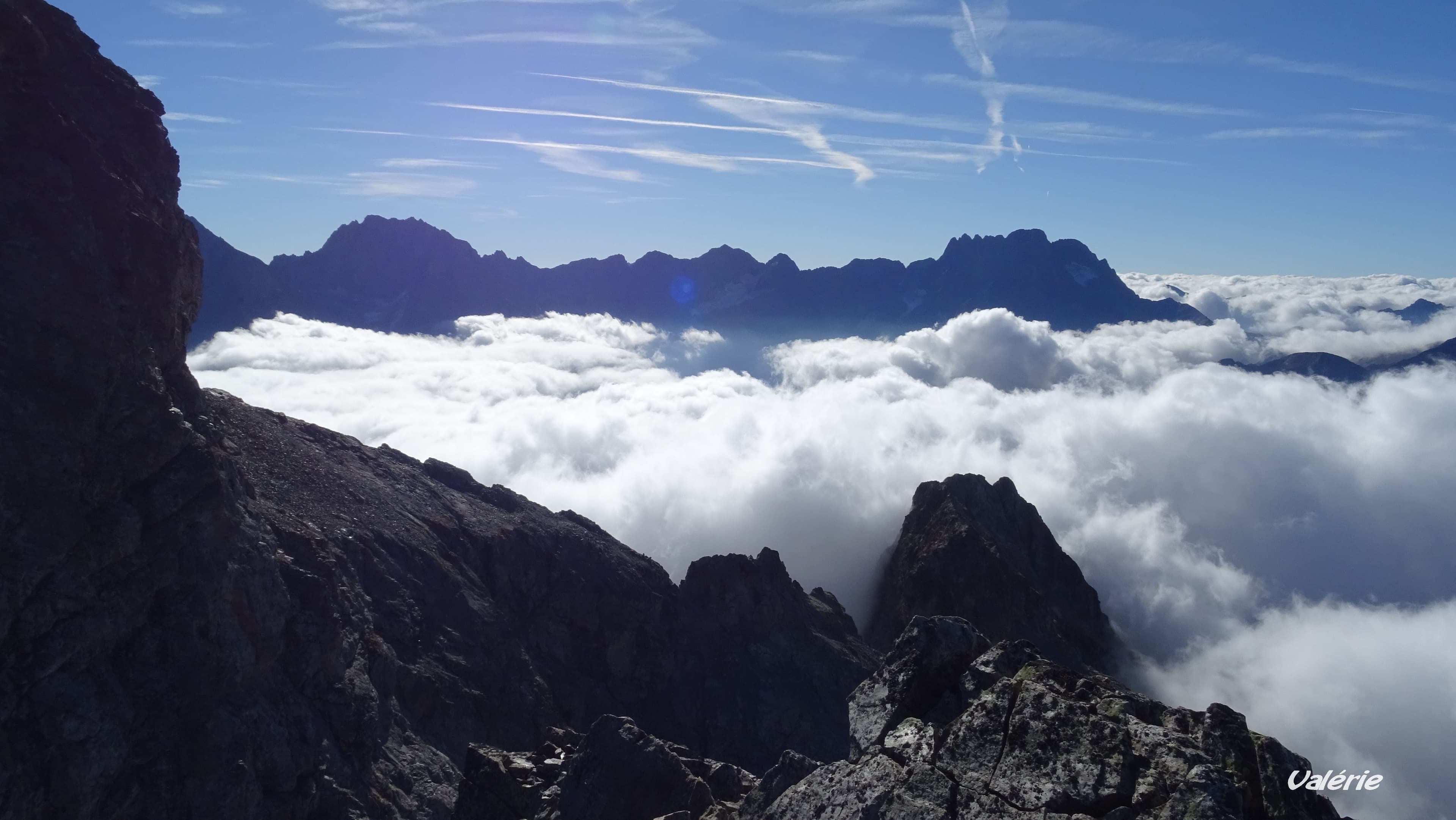 Brume matinale enveloppant le Sirac