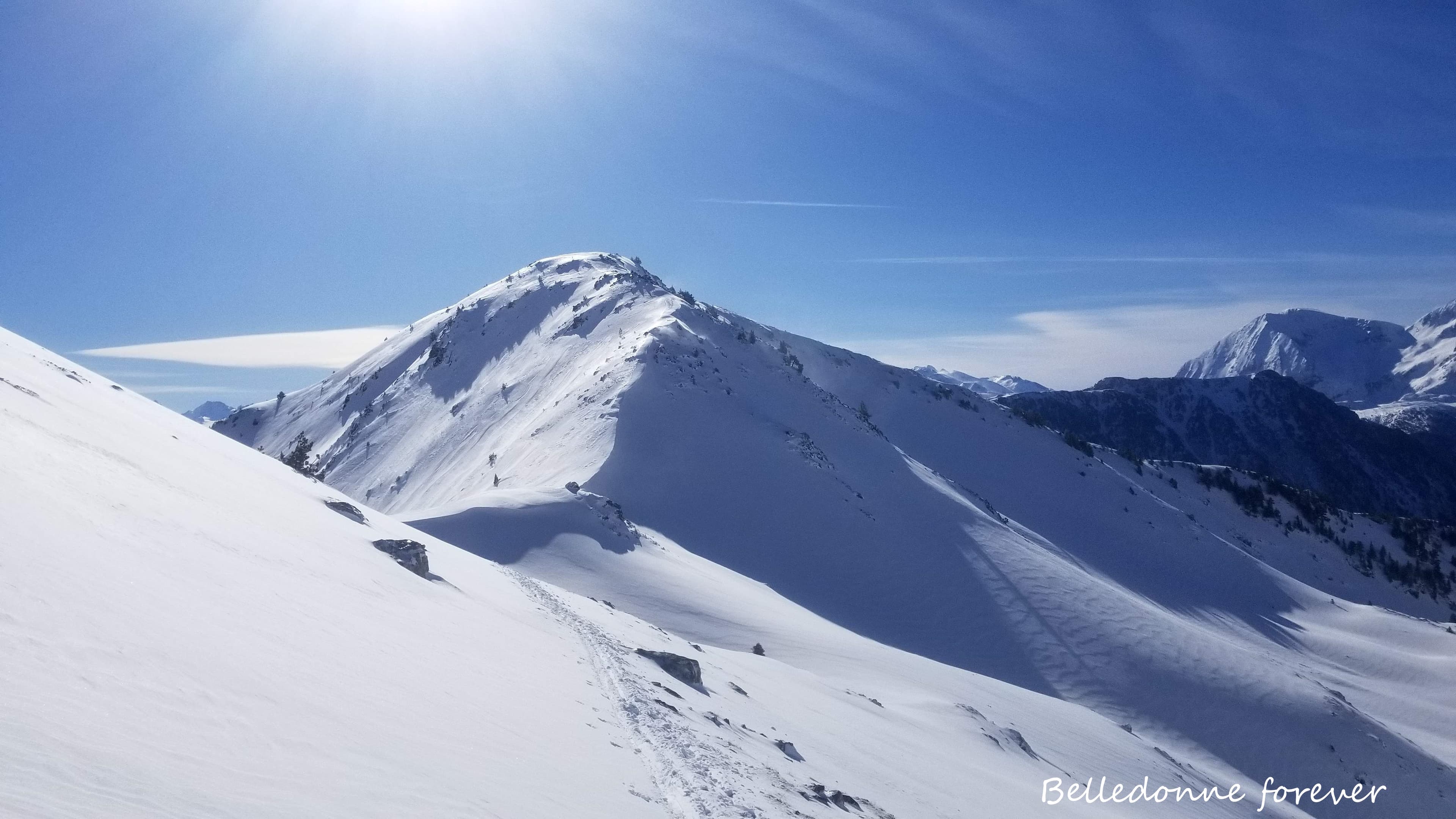 Enfin un peu de poudre Ciel bleu vent et un peu froid A.P.