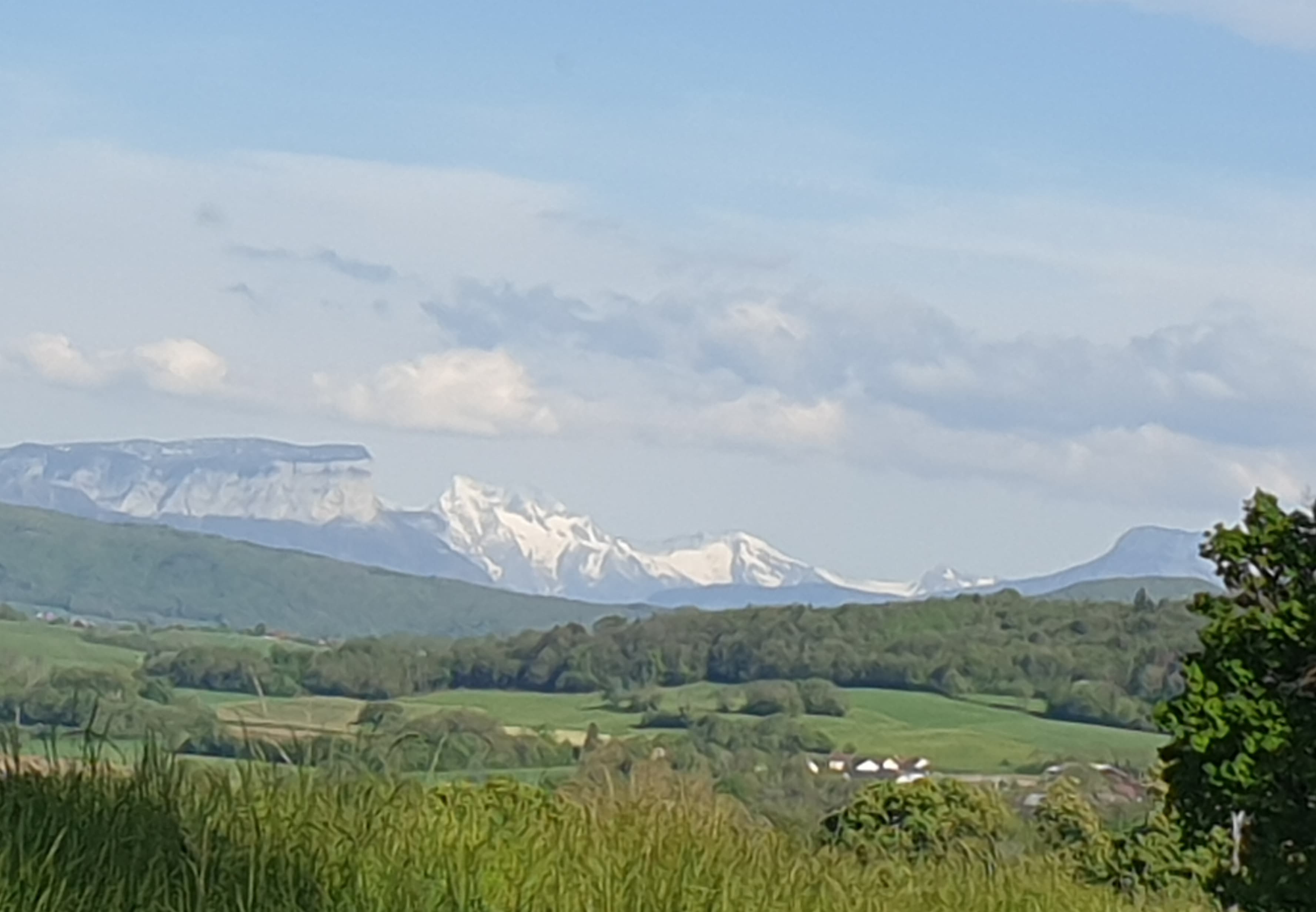 Vue depuis les hauteurs de Coucy