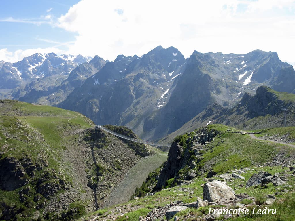 La nouvelle passerelle himalayenne