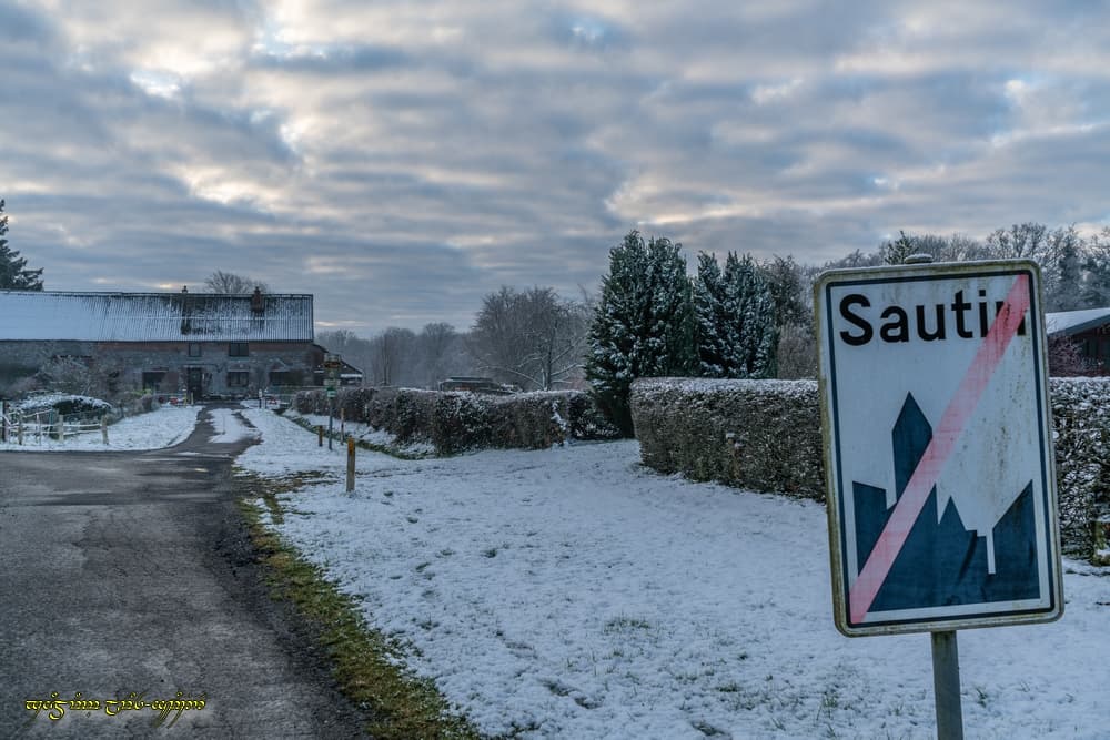 Nuageux et froid