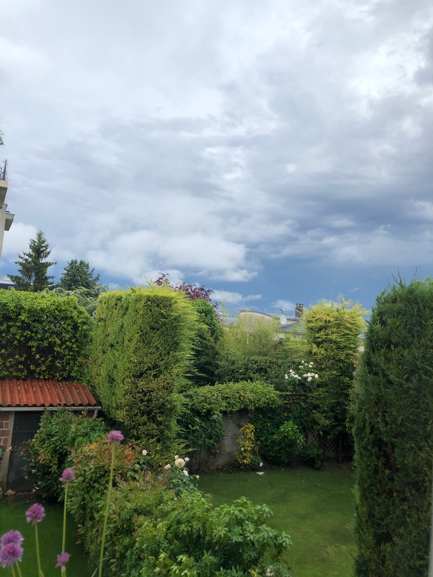 ciel-menacant