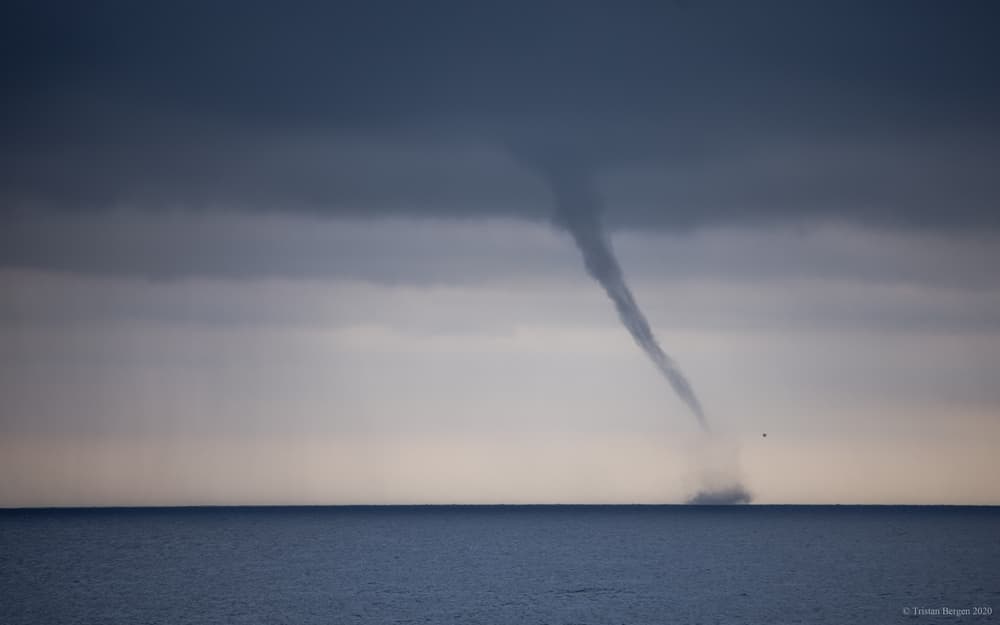 Image d'illustration pour Pourquoi y a-t-il autant de trombes marines près de Gênes ?