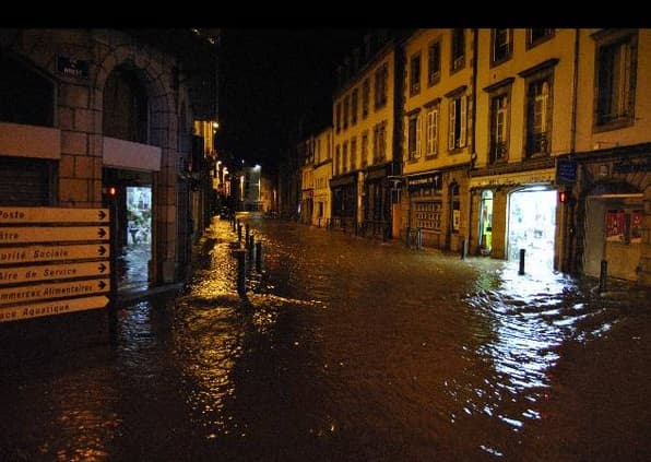 Image d'illustration pour Fortes pluies, crues et inondations en Bretagne (vigilance)
