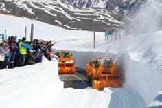 Image d'illustration pour Ouverture des grands cols et neige en haute montagne