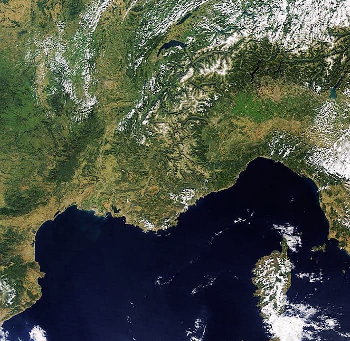 Image d'illustration pour Grand soleil et fortes amplitudes mardi