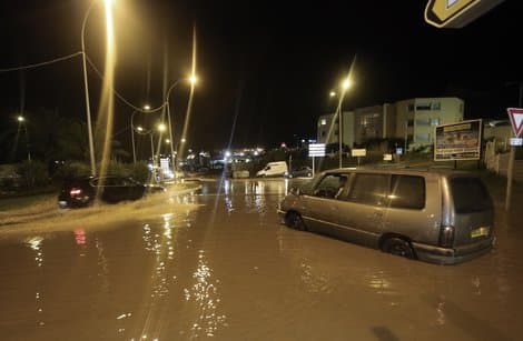 Image d'illustration pour Dépression Stéphanie - pluie et vent fort au Sud