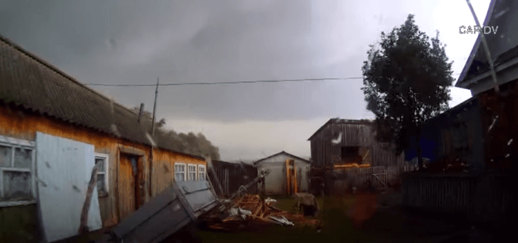 Image d'illustration pour Tornade sur l'Etat Russe de Bashkortostan - vidéo impressionnante