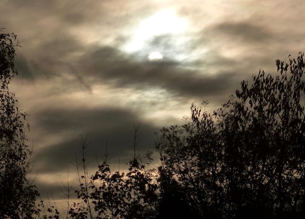 Quand le soleil joue à la lune !