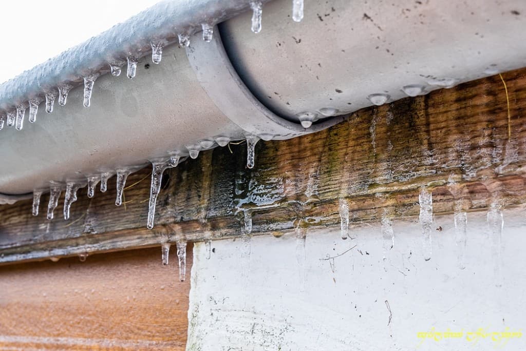 Chagrinant verglas du matin -II